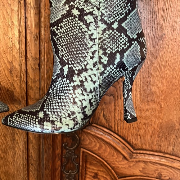 Gianni Bini Snakeskin Print Over the Knee Boots - Picture 5 of 16